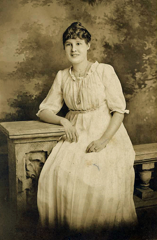 Carrie Waddelle Hood Broome