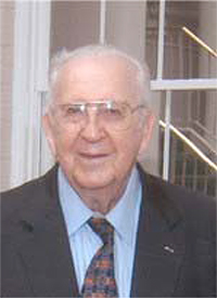Willard E Strain
